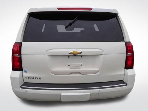 White Diamond Clearcoat 2015 Chevrolet Tahoe LTZ