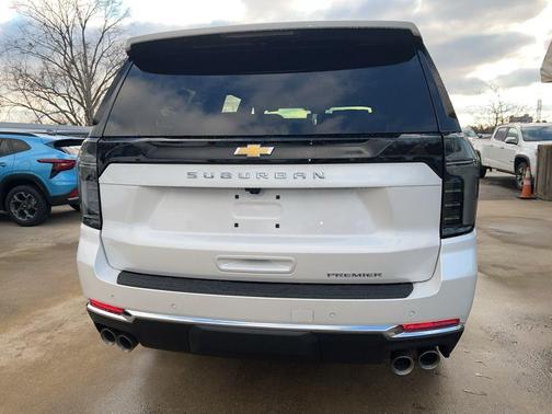 2025 Chevrolet Suburban Premier