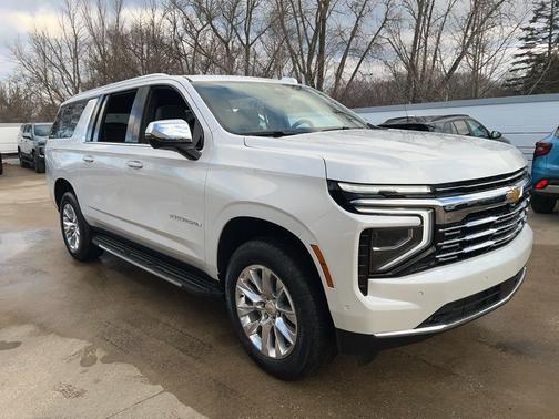 2025 Chevrolet Suburban Premier