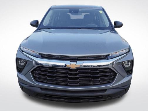 Sterling Gray Metallic 2025 Chevrolet Trailblazer LS