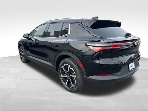 2026 Chevrolet Equinox EV LT 2