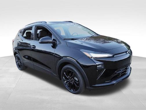 Mosaic Black Metallic 2027 Chevrolet Bolt RS