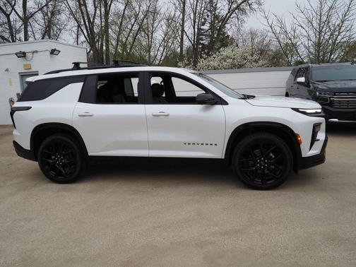 2025 Chevrolet Traverse RS