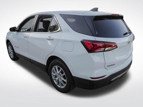Summit White 2024 Chevrolet Equinox LT