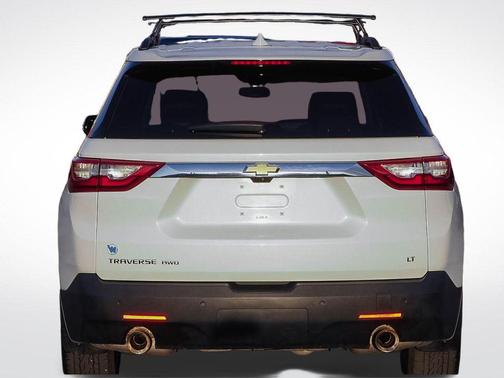 Iridescent Pearl Tricoat 2019 Chevrolet Traverse LT Leather