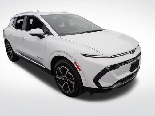 Summit White 2025 Chevrolet Equinox EV LT