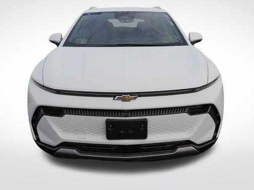 Summit White 2025 Chevrolet Equinox EV LT