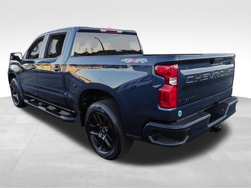 2022 Chevrolet Silverado 1500 Custom