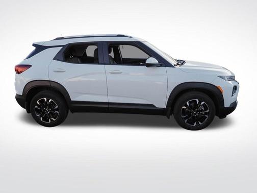 Summit White 2023 Chevrolet Trailblazer LT