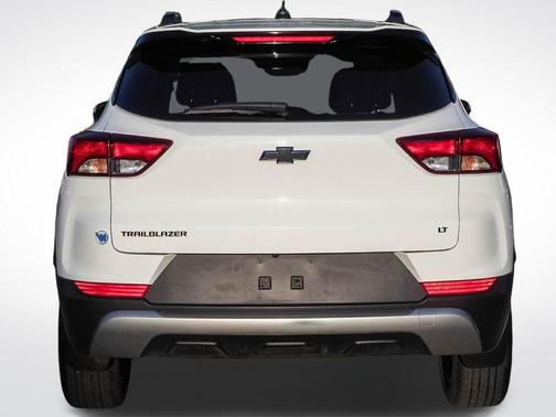 Summit White 2023 Chevrolet Trailblazer LT