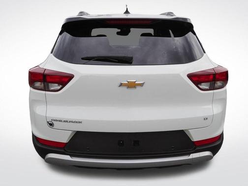 Summit White 2023 Chevrolet Trailblazer LT