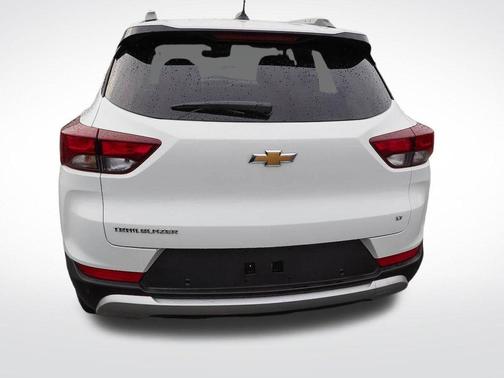 Summit White 2023 Chevrolet Trailblazer LT