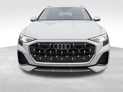 2025 Audi Q8 55 Premium