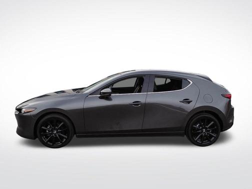2022 Mazda Mazda3 FWD w/Premium Package