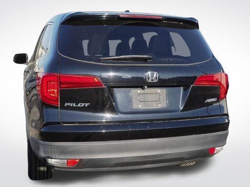 Crystal Black Pearl 2017 Honda Pilot EX-L