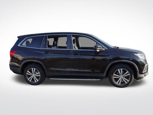 Crystal Black Pearl 2017 Honda Pilot EX-L