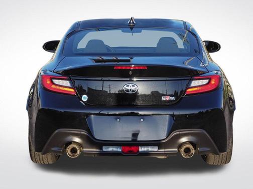 Raven Black 2024 Toyota GR86 Base