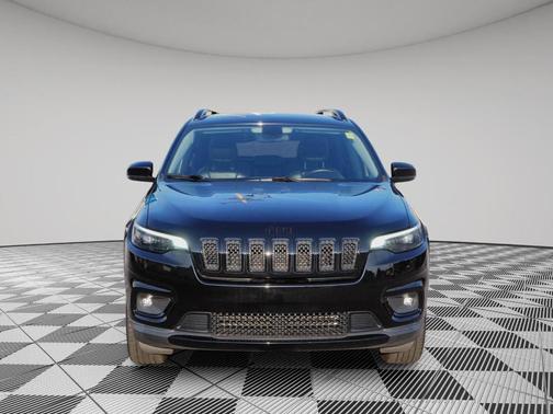 Diamond Black 2019 Jeep Cherokee Latitude Plus