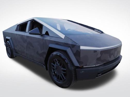 Camouflage 2024 Tesla Cybertruck Cyberbeast