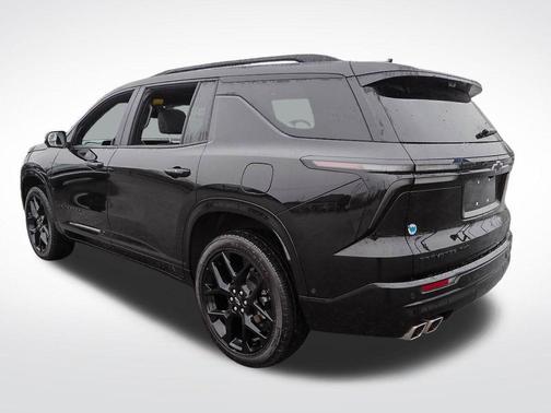 Mosaic Black Metallic 2024 Chevrolet Traverse RS
