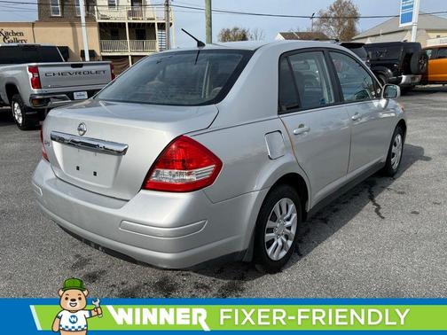 2011 Nissan Versa 1.8 S