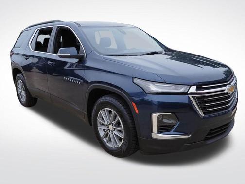 Northsky Blue Metallic 2023 Chevrolet Traverse LT Cloth