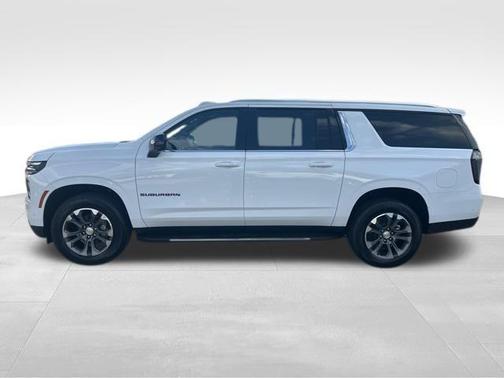 2025 Chevrolet Suburban LT