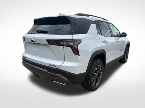 Polar White 2026 Chevrolet Equinox ACTIV