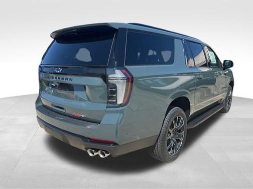 2025 Chevrolet Suburban RST