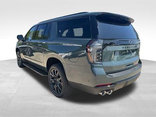 2025 Chevrolet Suburban RST