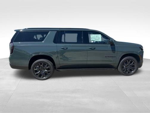 2025 Chevrolet Suburban RST