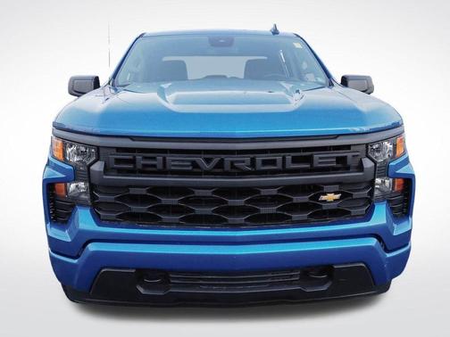 Glacier Blue Metallic 2022 Chevrolet Silverado 1500 Custom