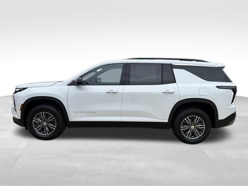 Summit White 2026 Chevrolet Traverse LT