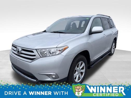 2012 Toyota Highlander SE