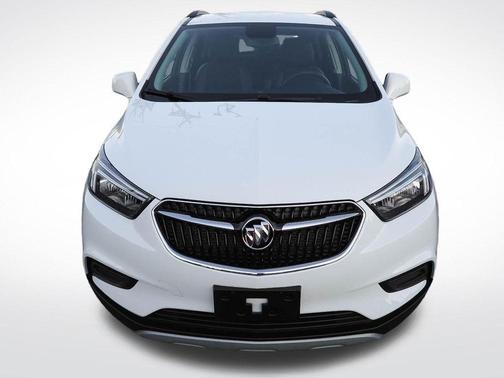 Summit White 2022 Buick Encore Preferred