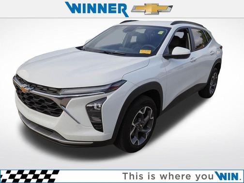 Summit White 2024 Chevrolet Trax LT