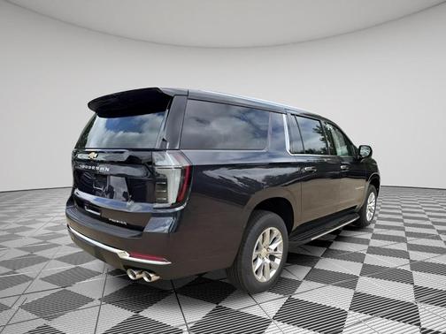 Dark Ash Metallic 2026 Chevrolet Suburban Premier