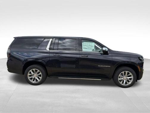 Dark Ash Metallic 2026 Chevrolet Suburban Premier