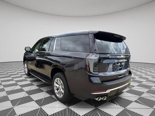 Dark Ash Metallic 2026 Chevrolet Suburban Premier