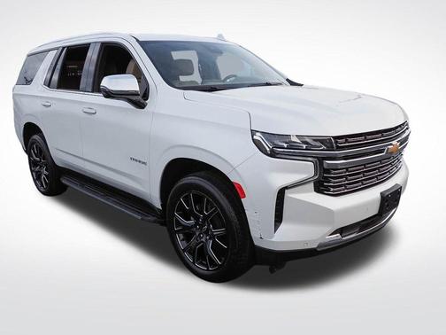 Iridescent Pearl Tricoat 2024 Chevrolet Tahoe Premier