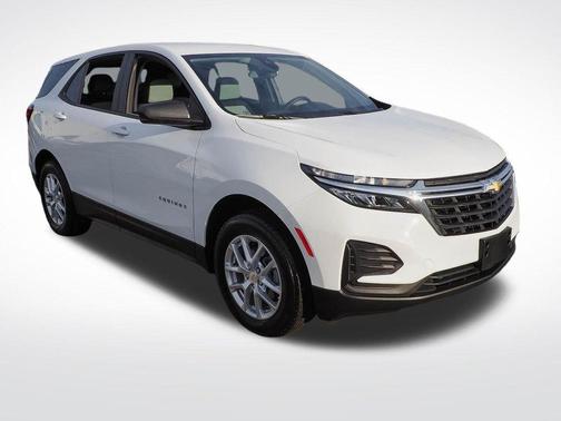 Summit White 2024 Chevrolet Equinox LS
