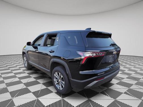 Mosaic Black Metallic 2026 Chevrolet Equinox LT