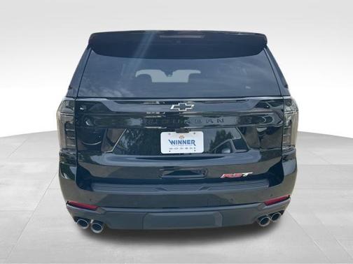2025 Chevrolet Suburban RST