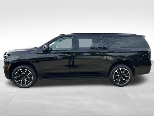 2025 Chevrolet Suburban RST