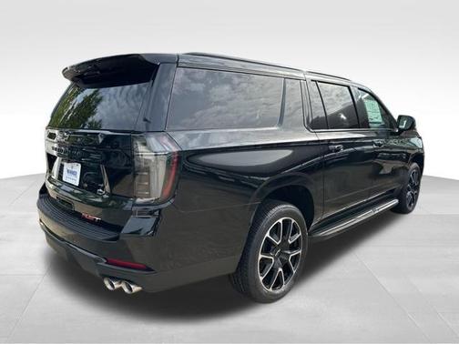 2025 Chevrolet Suburban RST