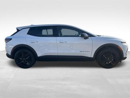 2026 Chevrolet Equinox EV LT 1