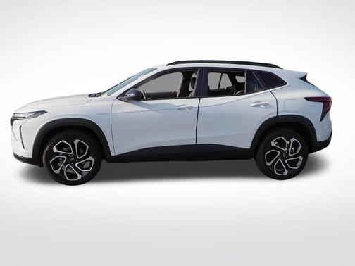 Summit White 2025 Chevrolet Trax 2RS