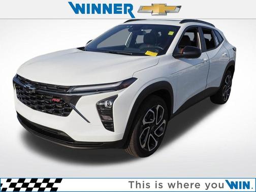 Summit White 2025 Chevrolet Trax 2RS