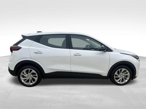 Summit White 2027 Chevrolet Bolt LT