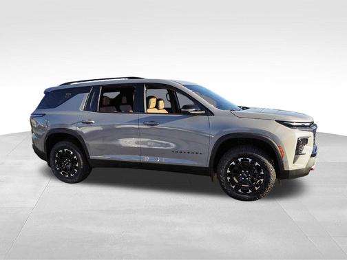 Sandstone Gray 2027 Chevrolet Traverse Z71